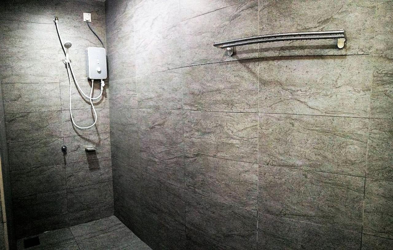 Miracle Woodsbury Habour Place Бътъруърт Екстериор снимка